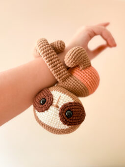 Agarradinha, a preguiça | Receita de Amigurumi em PDF